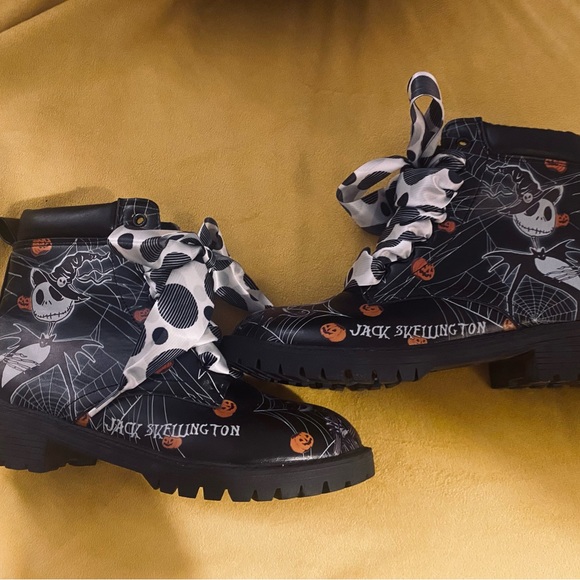 Nightmare before Xmas boots - Picture 4 of 4